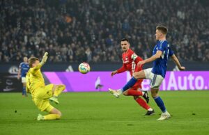 Hertha Berlins Oliver Christensen blev passeret fem gange i nederlaget til Schalke 04.