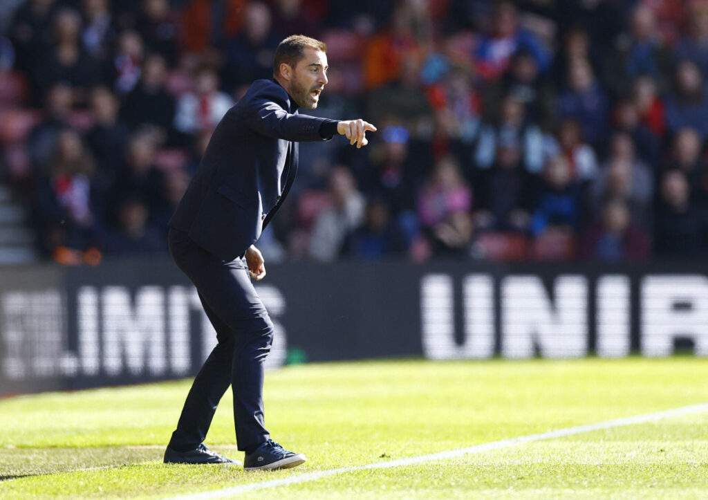 Ruben Selles og Southampton ligger sidst i Premier League efter nederlaget til Crystal Palace. Træneren tror dog stadig på sit hold.