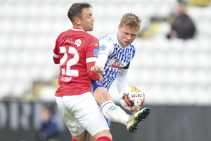 OB-anfører Jeppe Tverskov har kontraktudløb i OB om to måneder, men endnu ved han ikke, hvad der skal ske, og det har han det fint med.