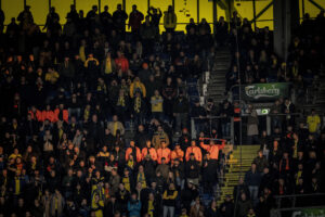Den tidligere Brøndby-spiller, Jesper Lindstrøm, synes det er ærgerligt med stemningsboykot i. Brøndby og har ondt af klubbens spillere.