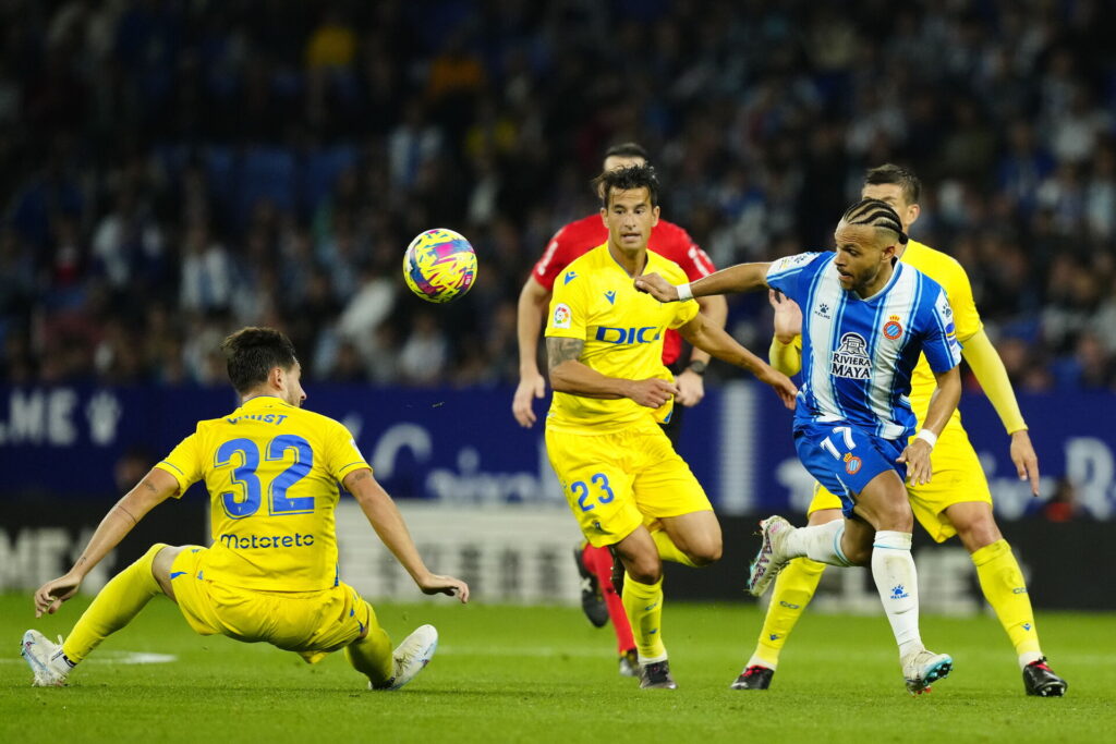 Espanyol og danske Martin Braithwaite tog søndag et vigtigt skridt i kampen for at undgå nedrykning med en sejr over Getafe.
