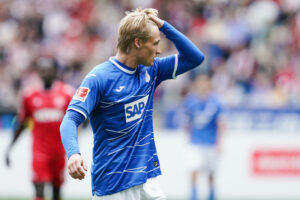Det tyske medie Kicker mener, at det ville være absurd, hvis Hoffenheim udnyttede sin købsoption og købte Kasper Dolberg.