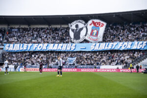 AGF direktør Jacob Nielsen roser klubbens formand Lars Fournais