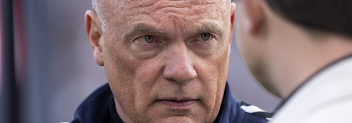 AGF-træneren var ikke tilfreds med VAR-dommeren i Superliga-kampen mellem AGF og F.C. København, efter hans hold fik underkendt et mål.