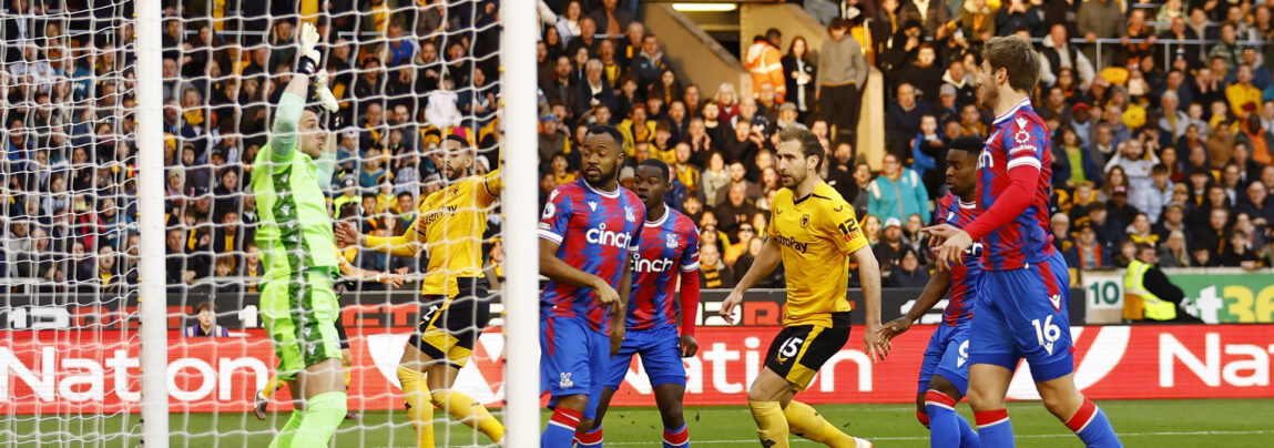 Mål og Highlights fra kampen i Premier League mellem Wolves og Crystal Palace, hvor Joachim Andersen scorer selvmål.