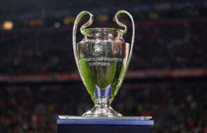 UEFA overvejer Champions League i USA.