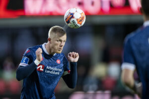 AaB's Rasmus Thelander var ikke tilfreds med manglen på VAR i semifinalen af Pokalen mod Silkeborg.
