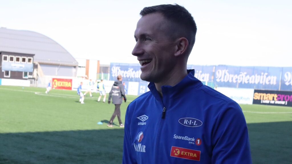 Ranheim Fotball fra den næstebedste norske række har skrevet kontrakt med 41-årieg Morten Gamst Pedersen.