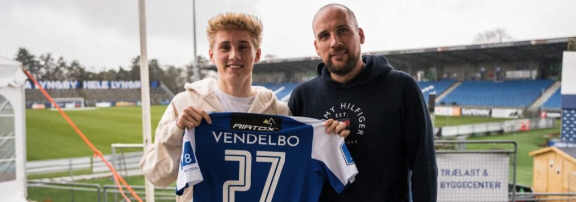 Superligaoprykkerne fra Lyngby Boldklub har skrevet en toårig kontrakt med den 20-årige Adam Vendelbo.