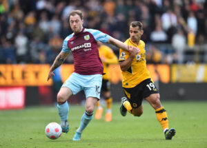 Ashley Barnes skifter til Norwich.