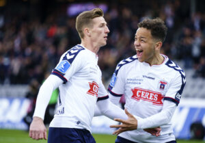 AGF's Dawid Kurminowski tæt på permanent skifte til Zaglebie Lubin