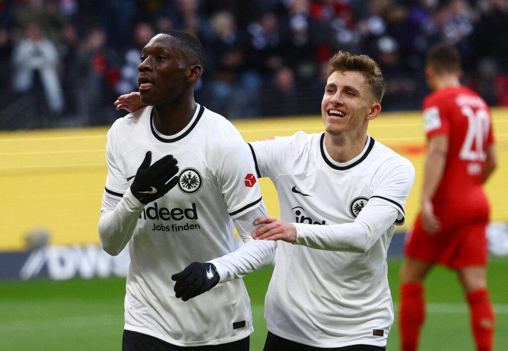Eintracht Frankfurt forlanger 680 millioner for Kolo Muani.