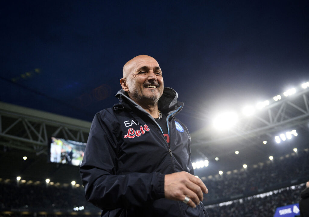 Napolis præsident, Aurelio De Laurentiis, har Luis Enrique på ønskelisten over potientielle managers, hvis Luciano Spalletti fratræder sin stilling hos de italienske mestre.