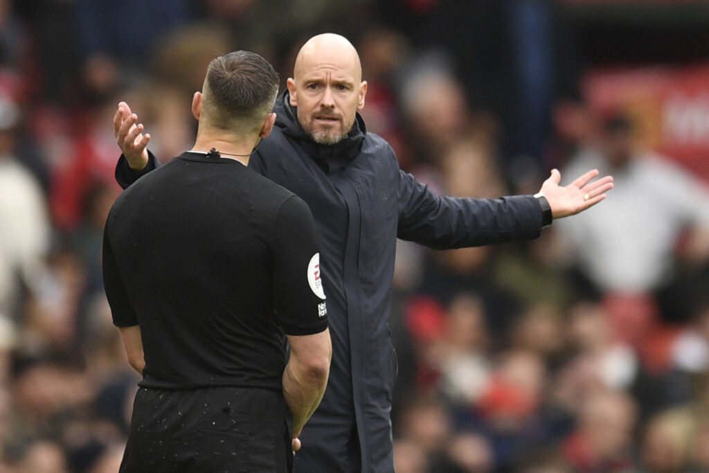 Manchester United-manager, Erik ten Hag, kender ikke sit transferbudget men slår fast, at klubben har brug for penge til nye spillere.