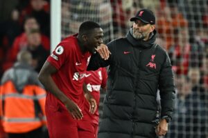 Jurgen Klopp tror ikke længere på, at Liverpool kan nå at sikre sig en plads i Top-fire og dermed få adgang til Champions League.
