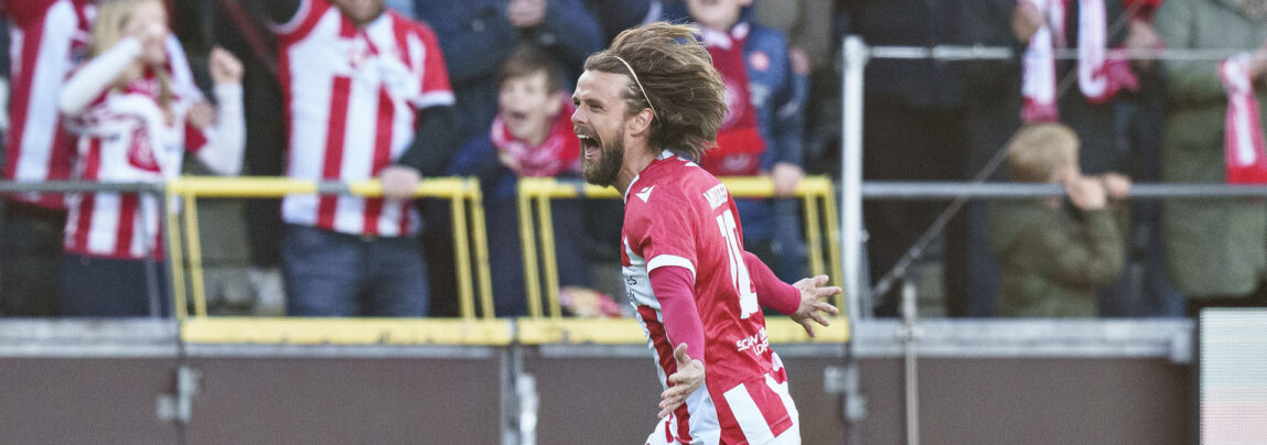 Lucas Andersen fejrede sin scoring på en særlig måde mod Silkeborg IF i anden semifinale i Pokalen.