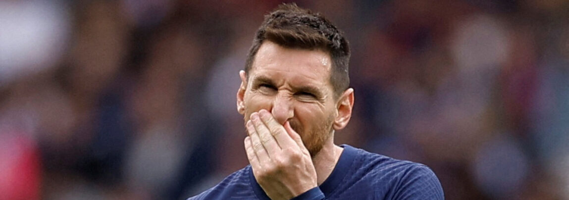 Lionel Messi er suspenderet i Paris Saint-Germain. Det har klubben fredag bekræftet.