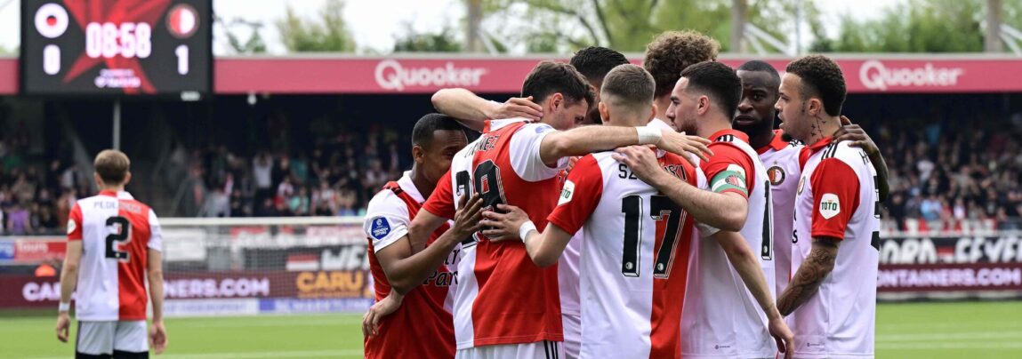 Rotterdam-klubben Feyenoord slog søndag Excelsior på udebane, og dermed har Feyenoord nu tre kampe til selv at afgøre mesterskabet.