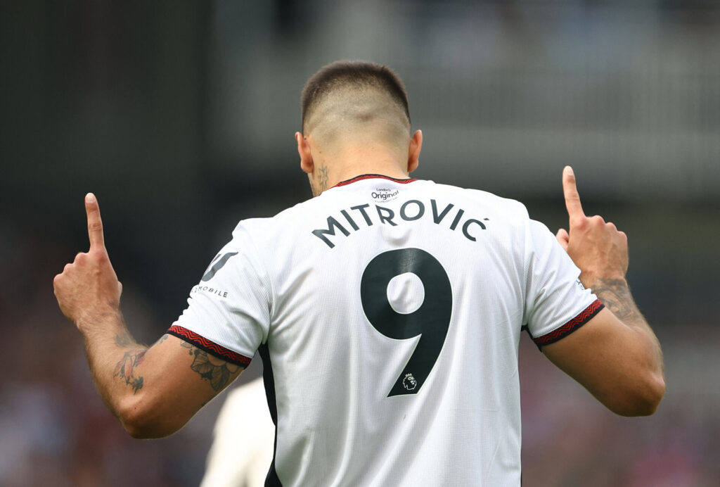 Aleksandar Mitrovic giver sit bud på, hvem de bedste angribere i Premier Leagues historie er.