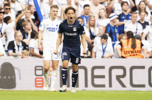 Mikael Anderson ærgrer sig over nederlag til FCK.