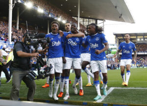 Doucoures 1-0-scoring for Everton mod Bournemouth satte ny rekord i Premier League.