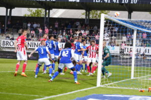 Hvordan overlever AaB, AC Horsens og Lyngby Boldklub i Superligaen.