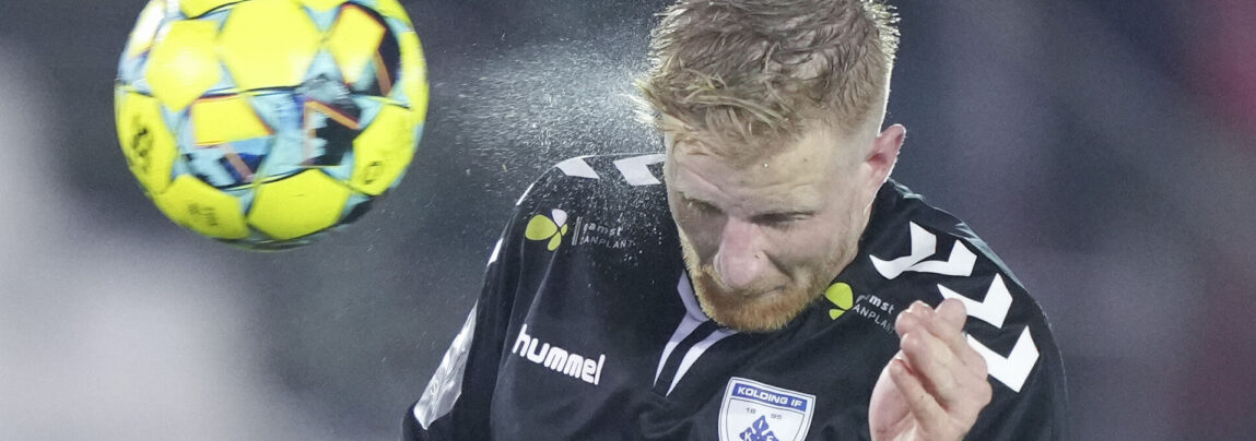 Kolding IF's Thomas Mikkelsen scorede hattrick i udekampen mod Aarhus Fremad og giver dermed Kolding kurs mod oprykning.