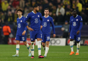 Chelsea har angiveligt afvist et bud på Mason Mount fra Manchester United.