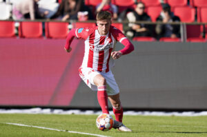 AaB's Kasper Jørgensen var ikke meget for at sætte ord på sin tidligere klub, Lyngbys, overlevelse i Superligaen, da AaB selv rykkede ned.