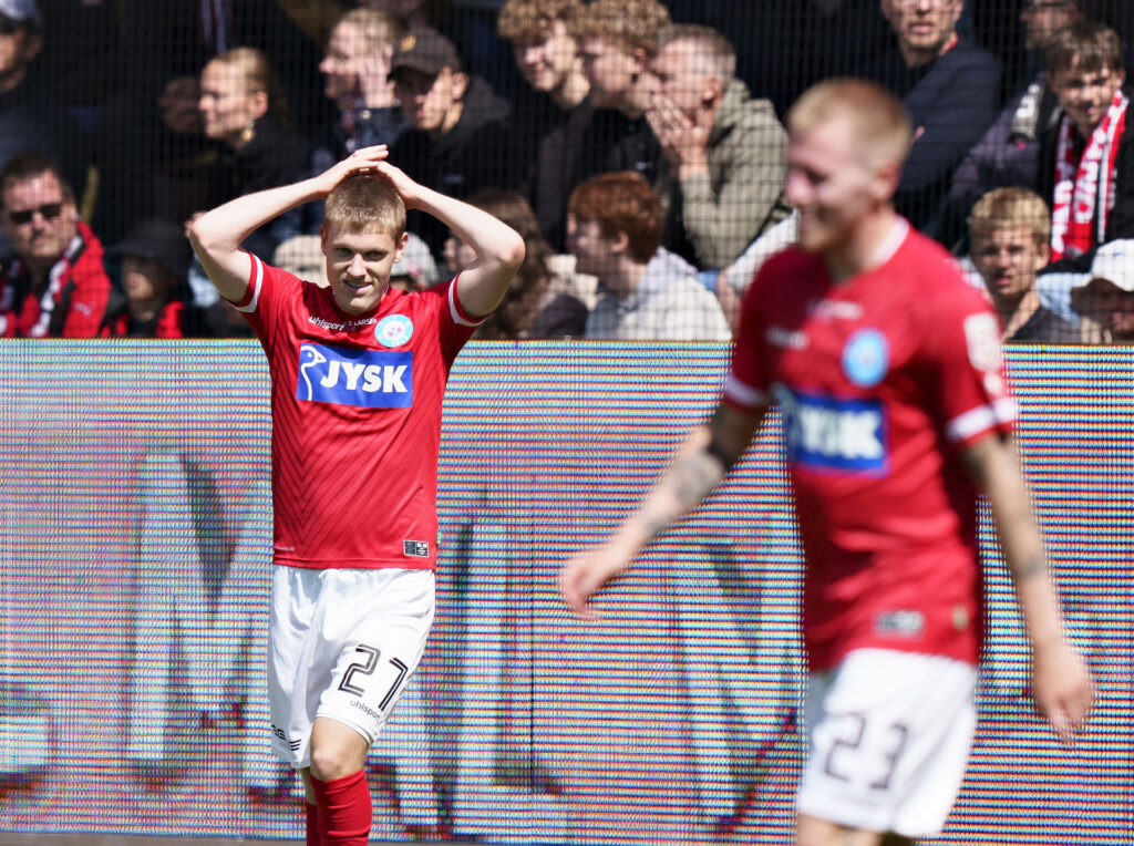 Silkeborg IF har opjusteret forventningerne til årets resultat, da klubben forventer at sælge profilen Sebastian Jørgensen med øjeblikkelig virkning.