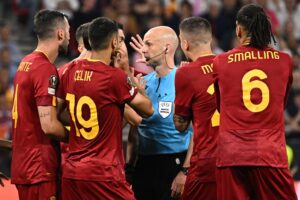 Anthony Taylor chikaneret efter Europa League-finalen mellem Roma og Sevilla.