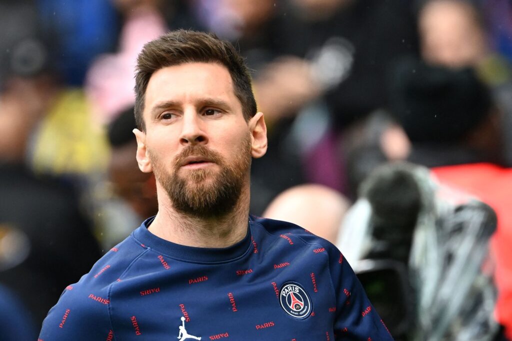 Lionel Messis farvel til Paris Saint Germain går næppe over i historien som det mest følelsesladede farvel.