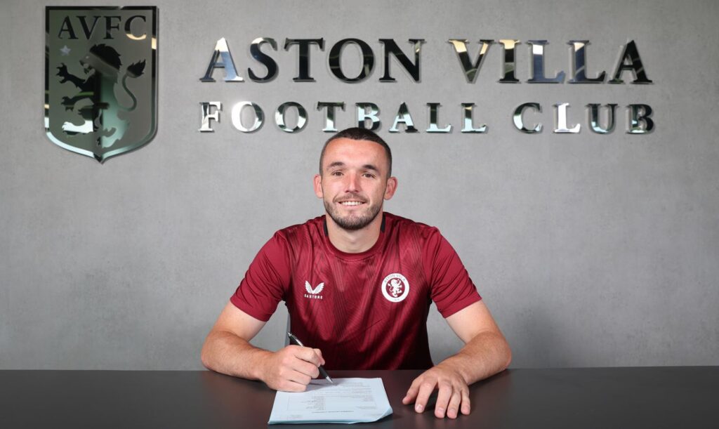 John McGinn forlænger med Aston Villa.