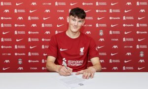 Premier League-klubben Liverpool udlejer den unge skotske højreback, Calvin Ramsay, til Preston North End i The Championship.