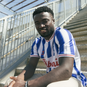 Superliga-holdet OB har hentet Leeroy Owusu.