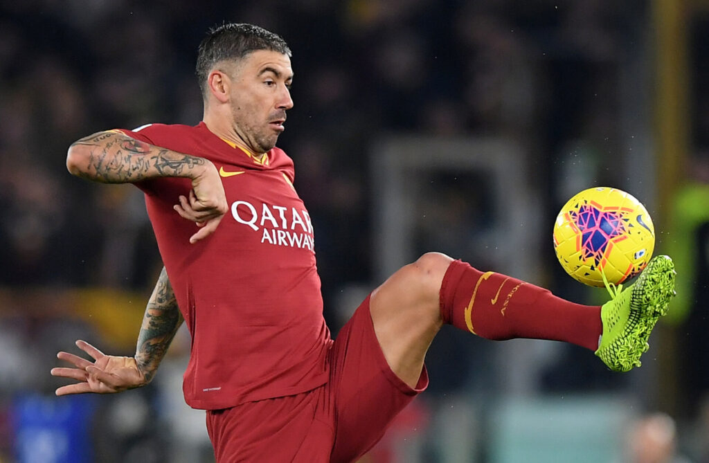 Den tidligere serbiske landsholdsspiller, Aleksandar Kolarov, er færdig som sportsdirektør i italienske Pisa efter 37 dage på posten.