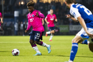 FCK's Akinkunmi Amoo på blokken i Ukraine