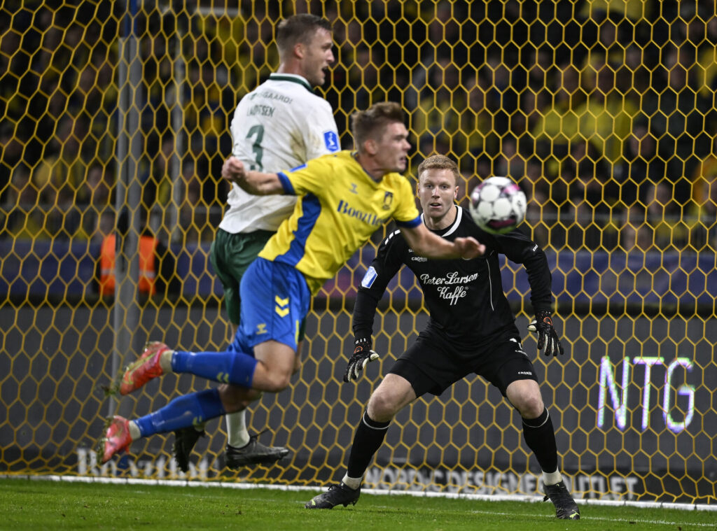 Brøndby meldes tæt på Viborgs Lucas Lund.