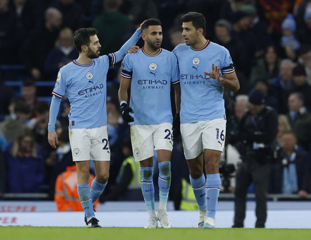 Riyad Mahrez skifter til Al Ahli fra Manchester City.