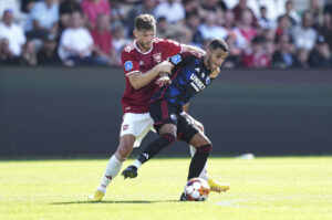 FCK sejrer over Vejle Boldklub i Superligaen.