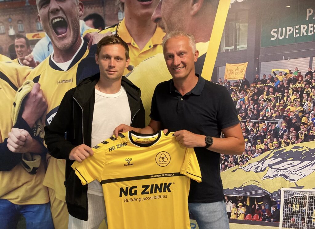 Jakob Ankersen er ny mand i AC Horsens, hvor han har skrevet under på en kontrakt for de kommende to sæsoner.