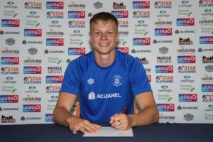 Mads Juel Andersen havde ikke udsigt til at få chancen i Brøndby, og derfor skiftede han til først AC Horsens og siden engelsk fodbold.