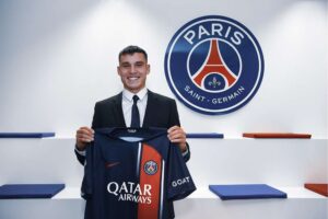 Manuel Ugarte skifter til PSG fra Sporting.
