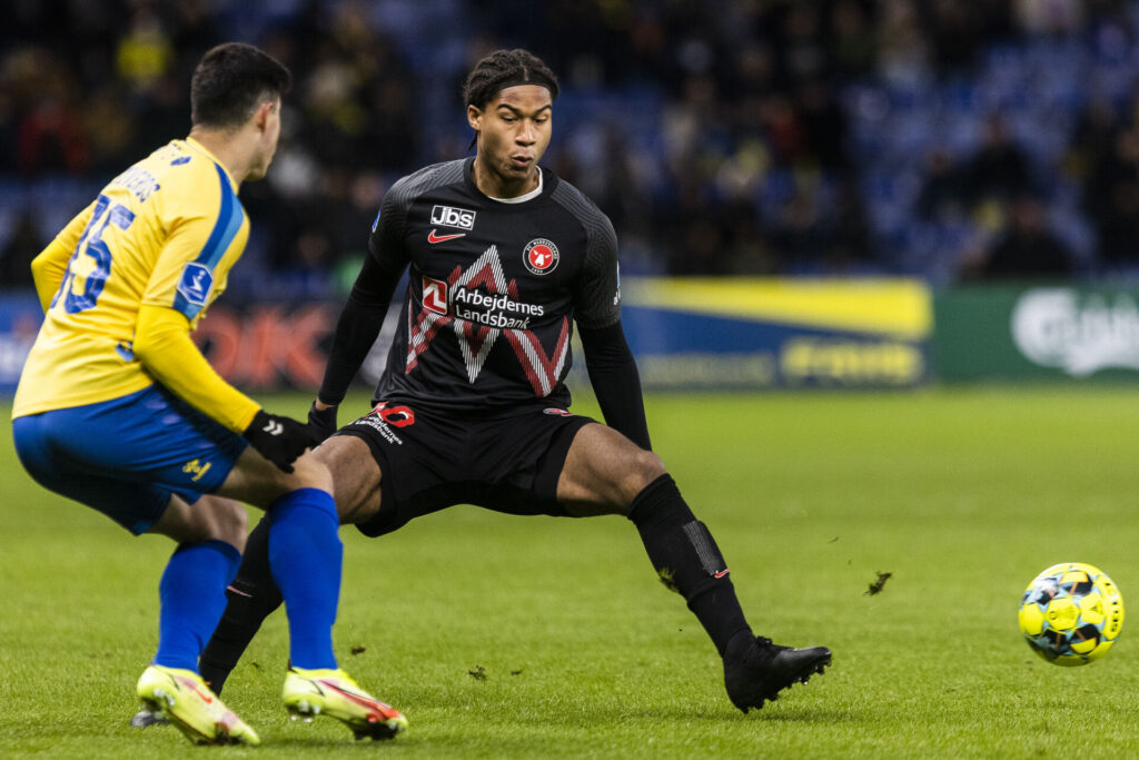 Jens-Lys Cajuste, FC Midtjylland, Napoli, Stade Reims.