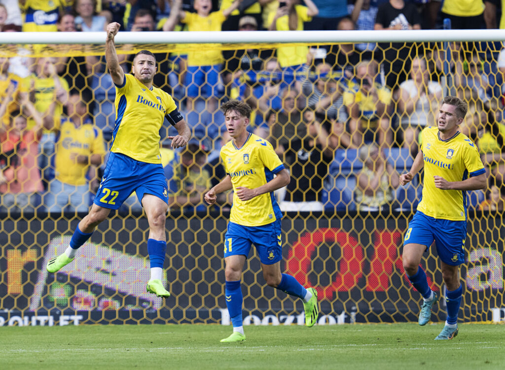 Viasats eksperter er enige om, at det særligt er på målmandsposten og 6'er-positionen, at Brøndby har mangler.