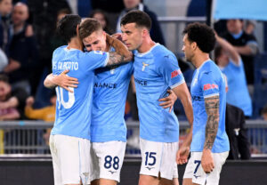 Nicolo Casale har høje forventninger til Gustav Isaksen.