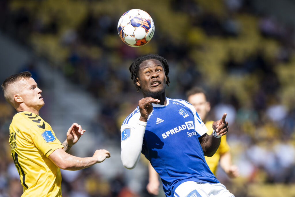 Lyngby-profilen Tochi Chukwuani har afvist et tilbud fra Superliga-konkurrenterne Brøndby.