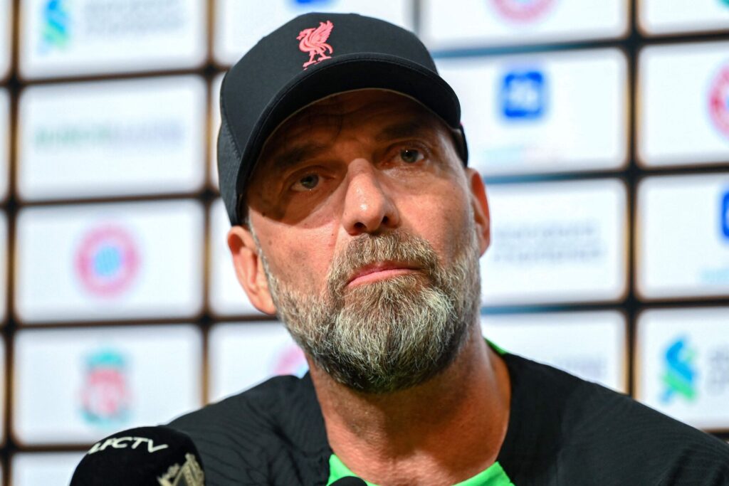 Liverpool-manager Jürgen Klopp kalder på indgriben fra FIFA og UEFA i forbindelse med Saudi Arabiens mange indkøb denne sommer.