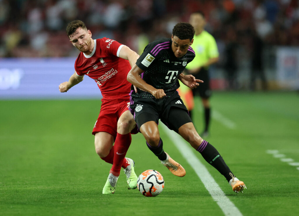 Bayern München slog Liverpool 4-3, da de to storklubber mødte hinanden i næstsidste træningskamp i Singapore.