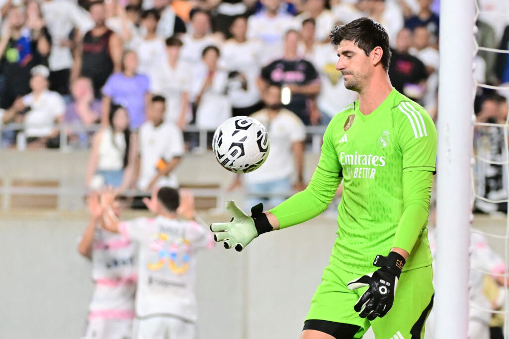 Den belgiske Real Madrid-målmand, Thibaut Courtois, er blevet ramt af en korsbåndsskade, og skal opereres.